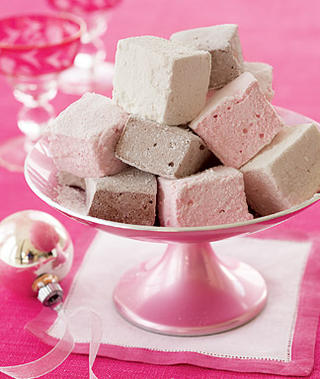 homemade-vanilla-marshmallows_slideshow_image